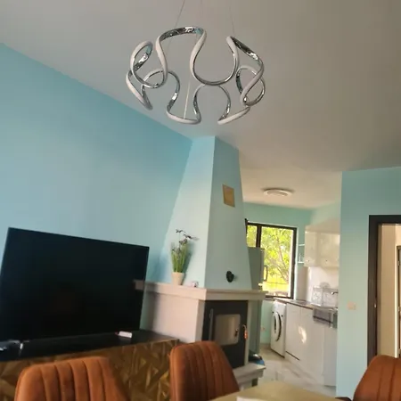 Dream In Imperial Heights *